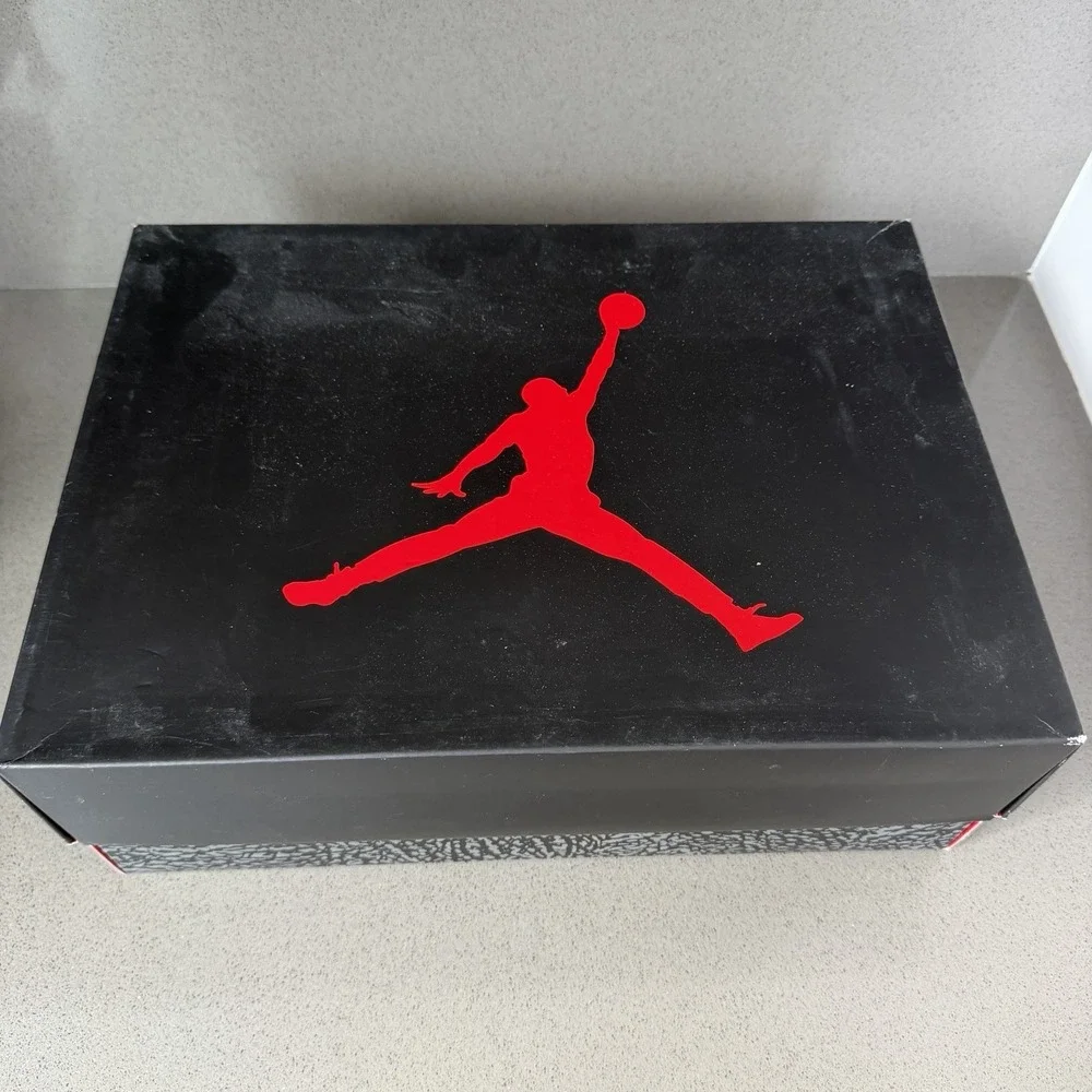 Nike Air Jordan 3 Retro Men's Size 11 Fire Red 2022 DN3707-160